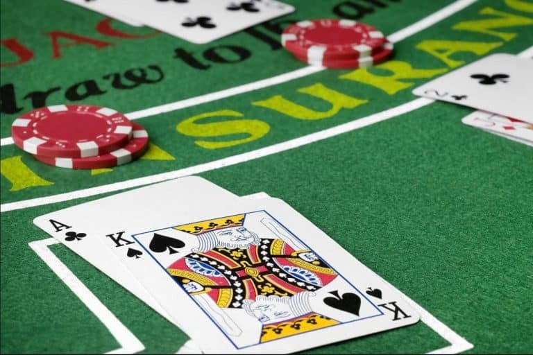 Meja Baccarat live dengan multi-camera